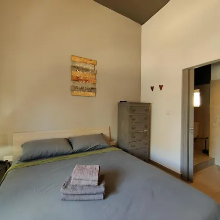 Apartment Modern-retro Chic Style By The Sea *